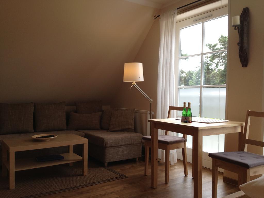 Haus Stoertebeker Appartements - Hotel Garni, Seebad לובמין חדר תמונה