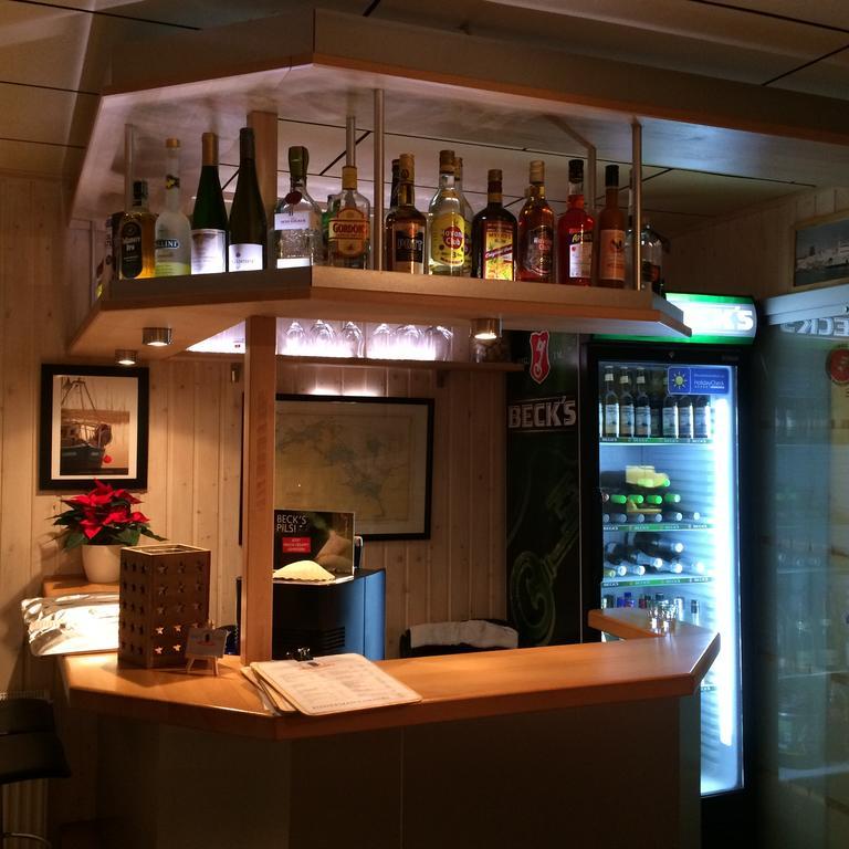 Haus Stoertebeker Appartements - Hotel Garni, Seebad לובמין מראה חיצוני תמונה