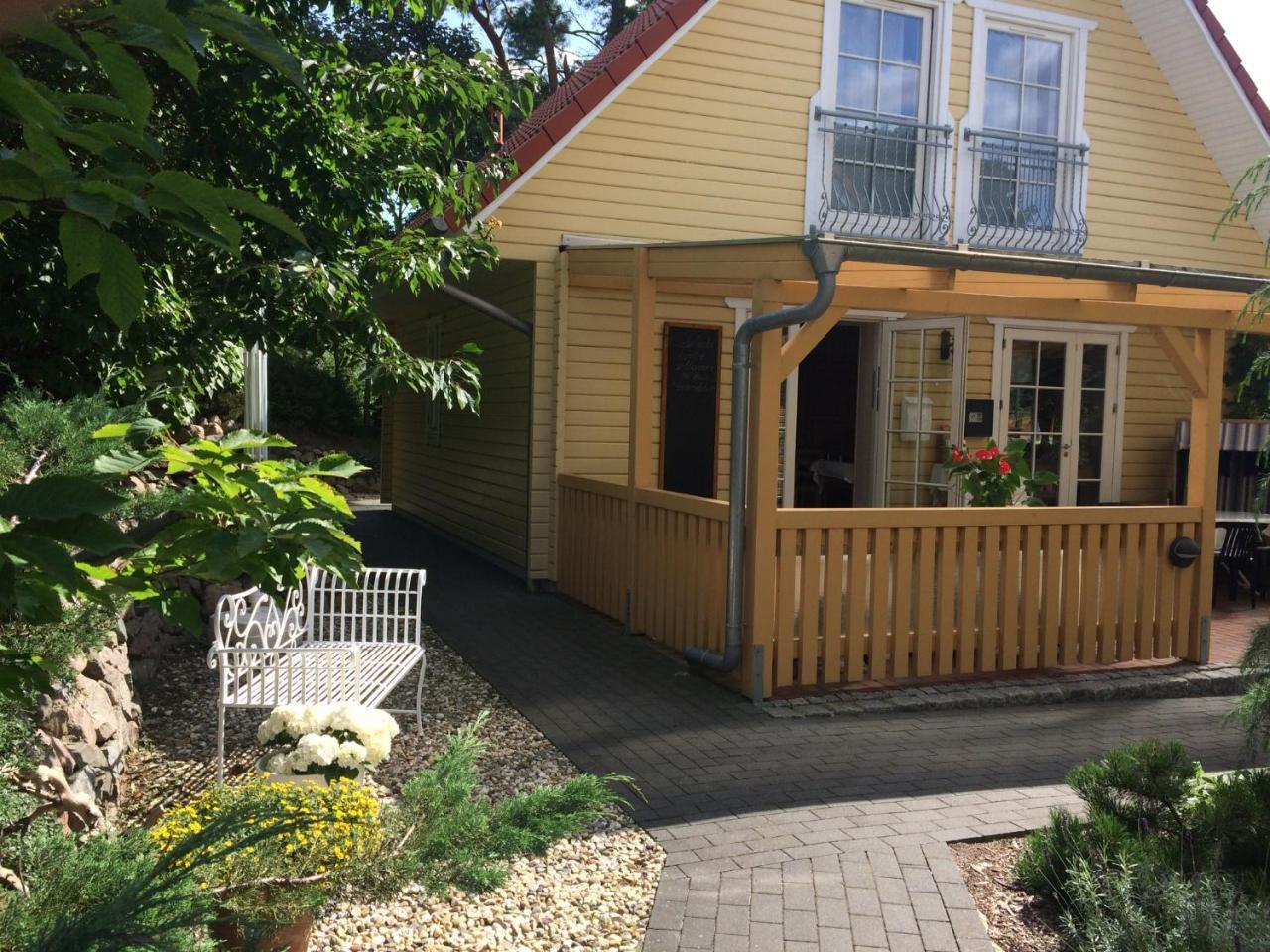Haus Stoertebeker Appartements - Hotel Garni, Seebad לובמין מראה חיצוני תמונה